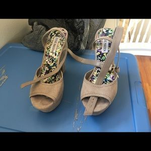 Steve Madden platform